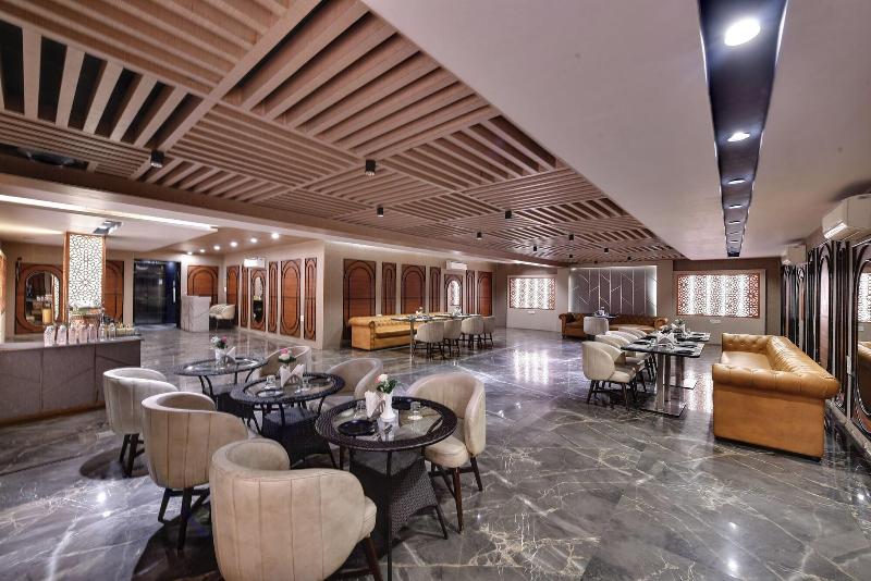 Rnb Select Hotel Walk In Lucknow image