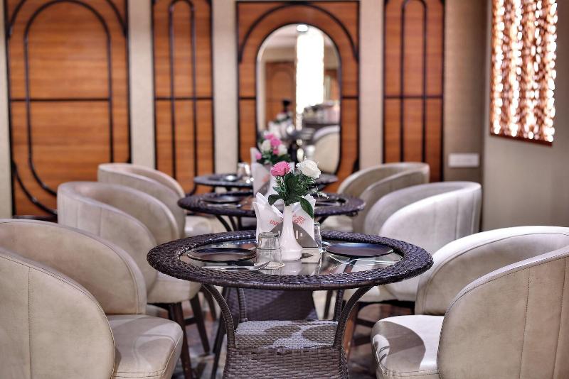 Rnb Select Hotel Walk In Lucknow image