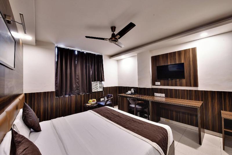 Rnb Select Hotel Walk In Lucknow image