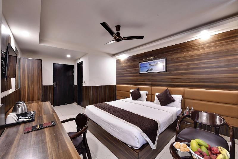 Rnb Select Hotel Walk In Lucknow image