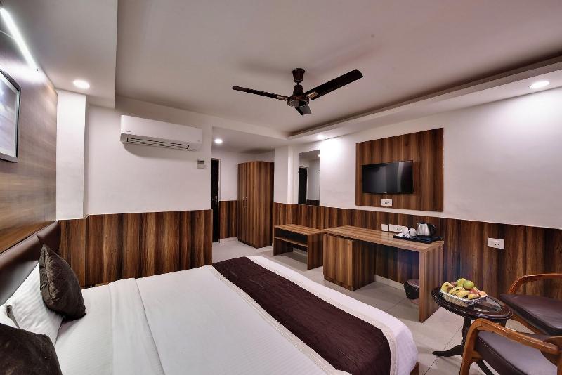 Rnb Select Hotel Walk In Lucknow image