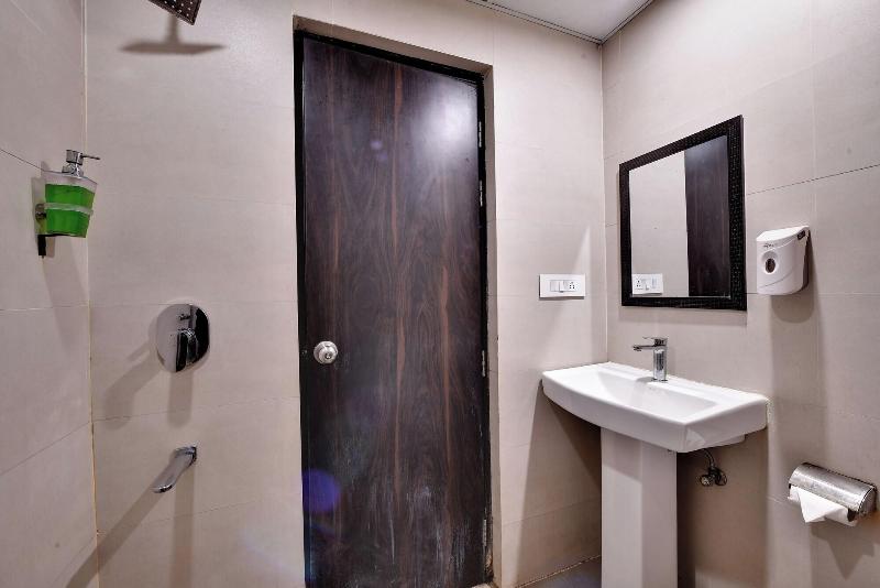 Rnb Select Hotel Walk In Lucknow image