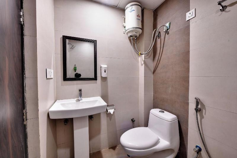 Rnb Select Hotel Walk In Lucknow image