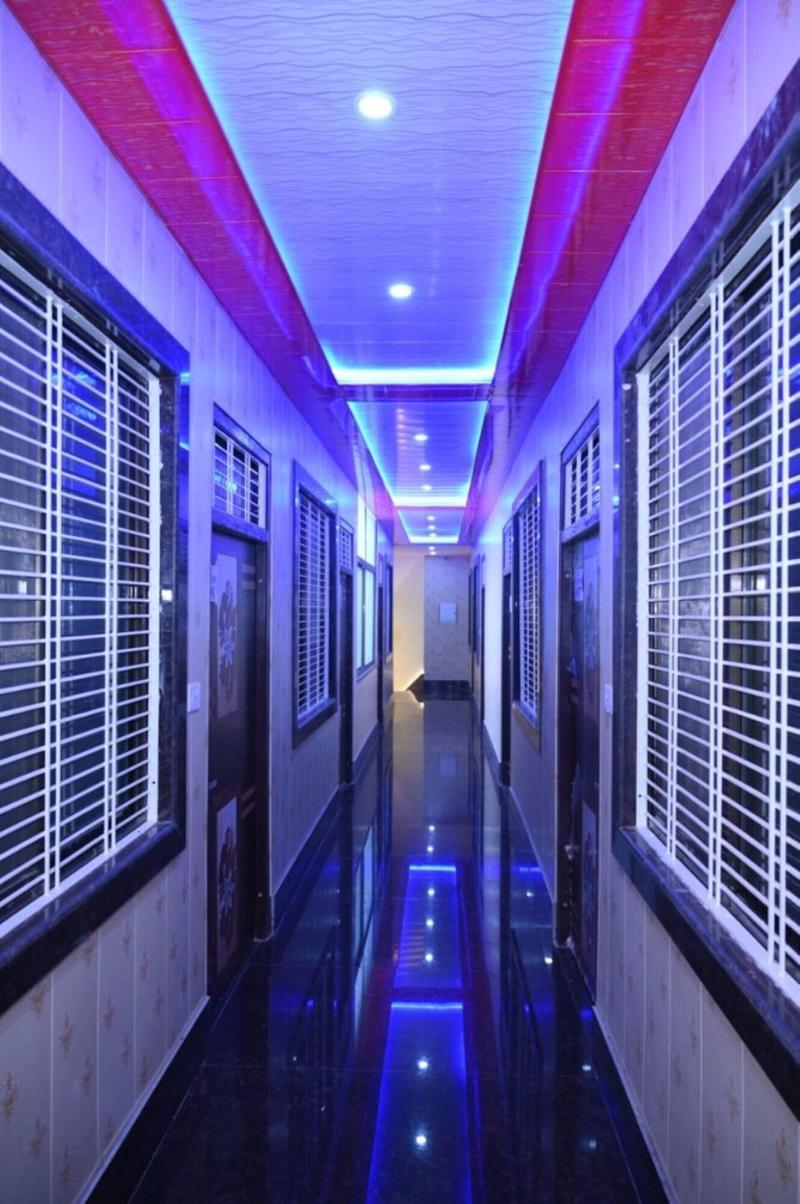 Goroomgo Raghunandan Guest House Ayodhya — main photo