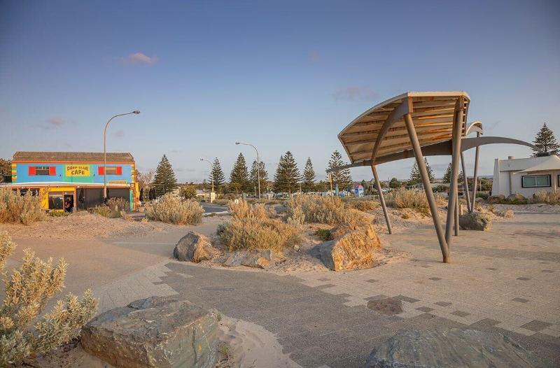 Moana Beach Tourist Park — exterior view