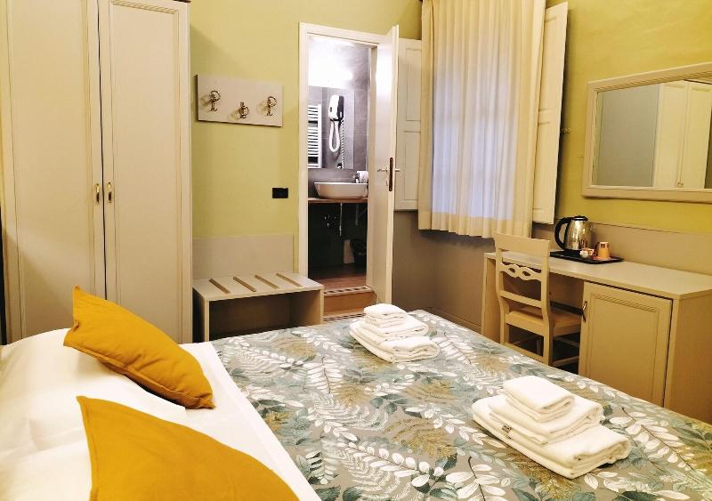 Hotel Camilla image