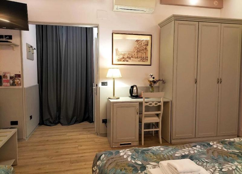 Hotel Camilla image