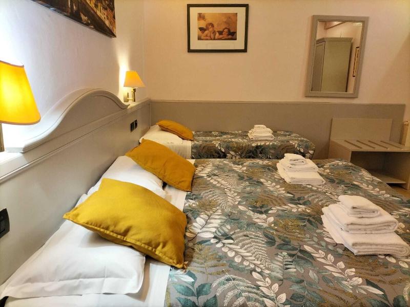 Hotel Camilla image