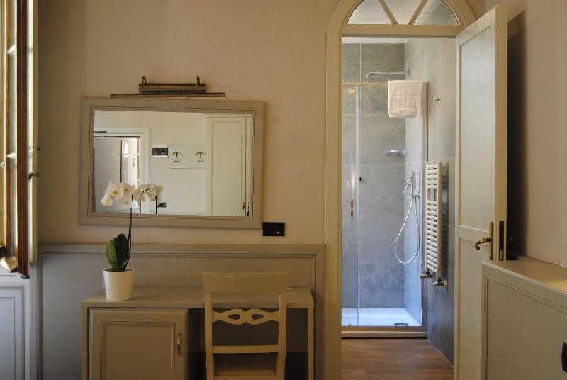 Hotel Camilla image
