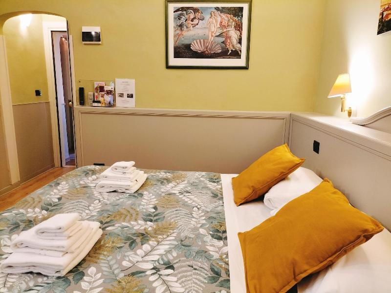 Hotel Camilla image