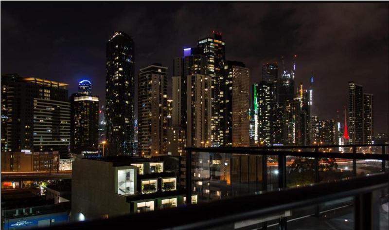 Melbourne City Apartments - Teri image