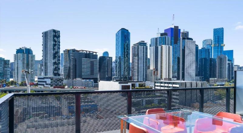 Melbourne City Apartments - Teri image