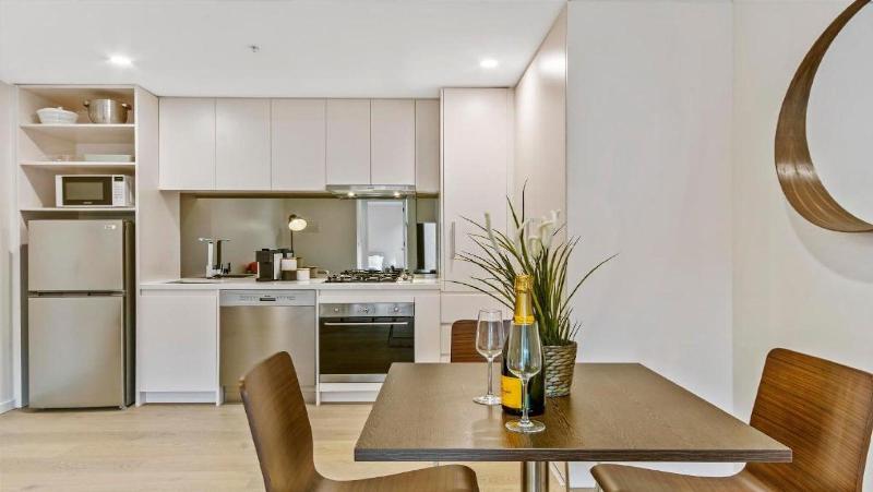Melbourne City Apartments - Teri image