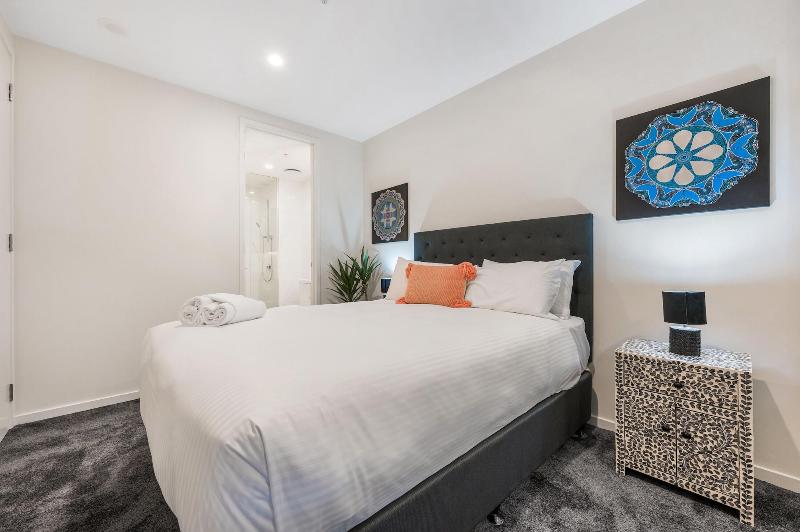 Melbourne City Apartments - Teri image