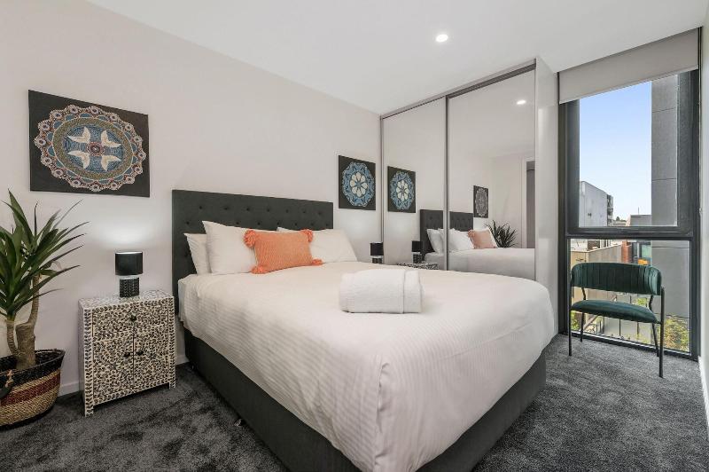 Melbourne City Apartments - Teri image