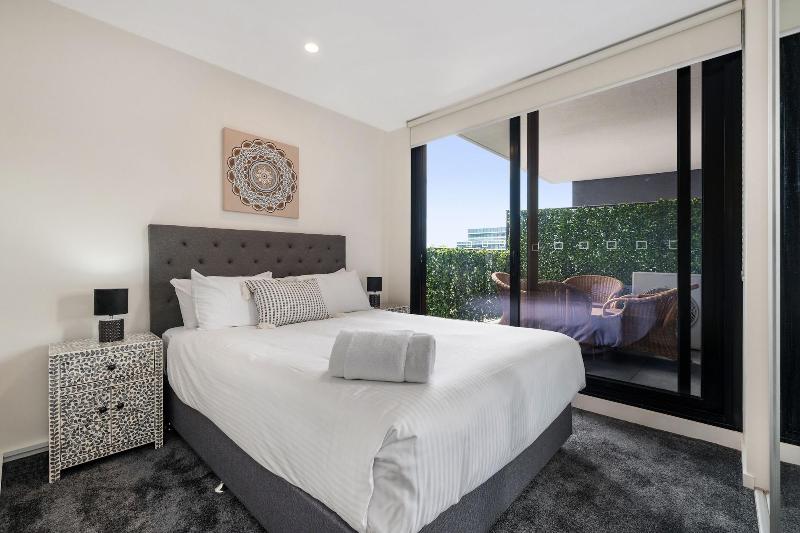 Melbourne City Apartments - Teri image