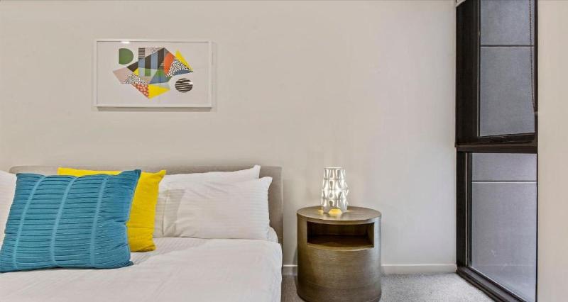 Melbourne City Apartments - Teri image