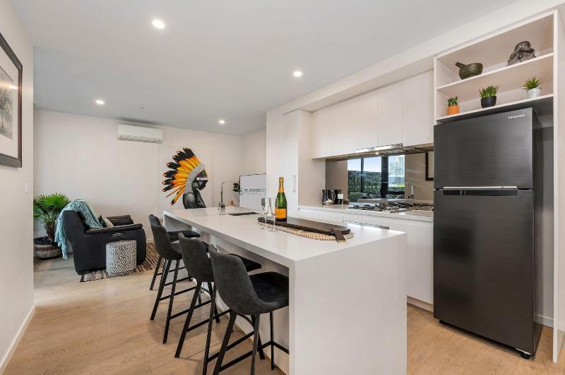 Melbourne City Apartments - Teri image