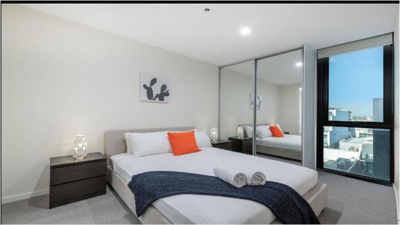 Melbourne City Apartments - Teri image