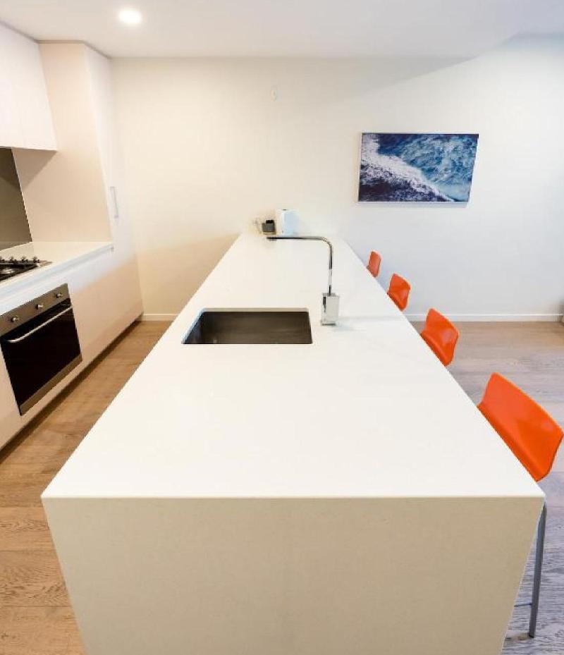 Melbourne City Apartments - Teri image