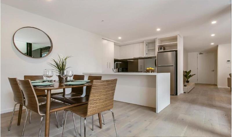 Melbourne City Apartments - Teri image