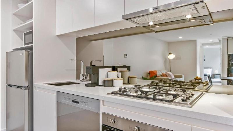 Melbourne City Apartments - Teri image