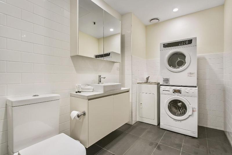Melbourne City Apartments - Teri image
