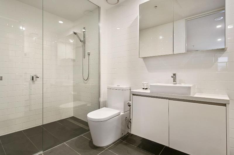 Melbourne City Apartments - Teri image