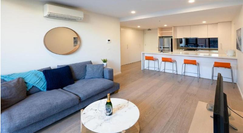 Melbourne City Apartments - Teri image