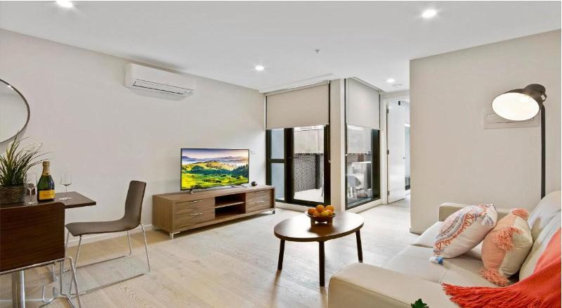 Melbourne City Apartments - Teri image