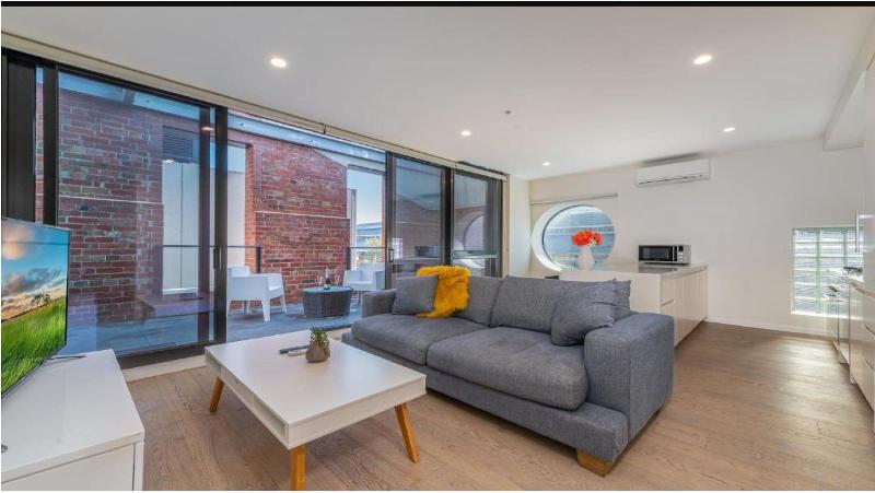 Melbourne City Apartments - Teri image