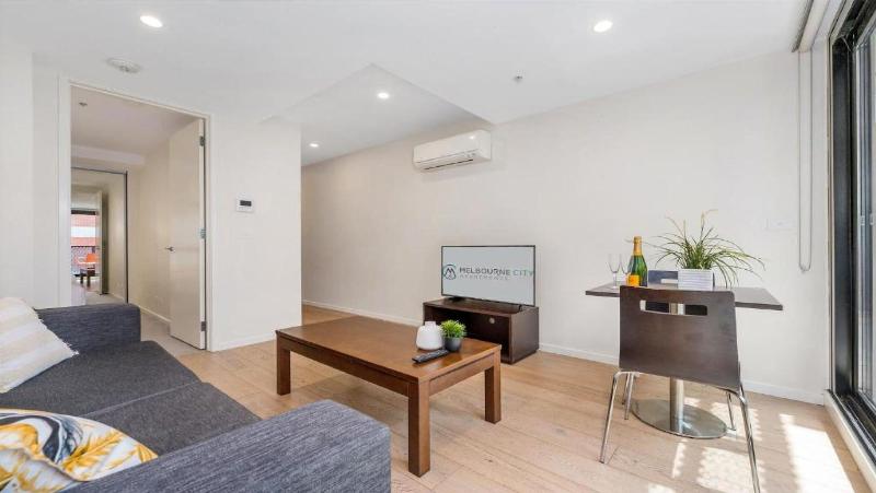 Melbourne City Apartments - Teri image