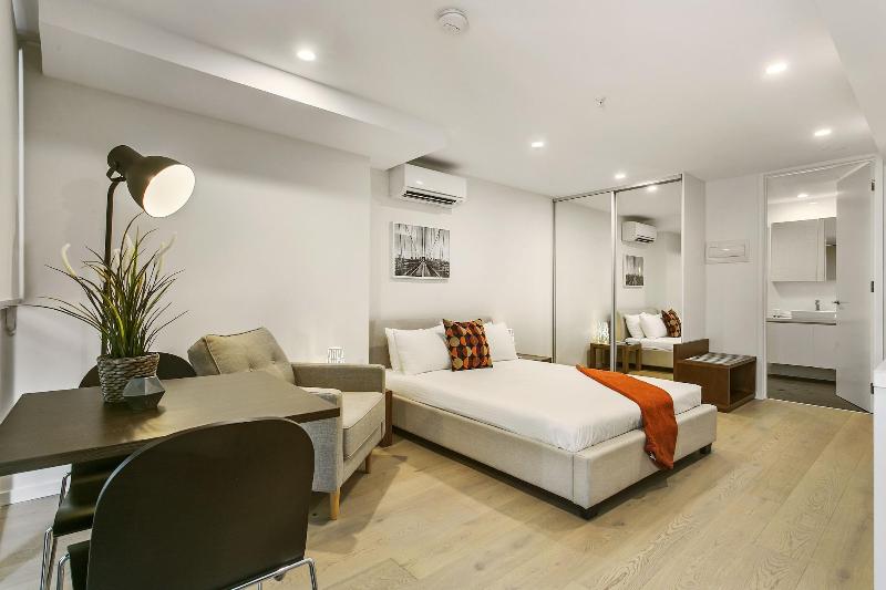 Melbourne City Apartments - Teri image