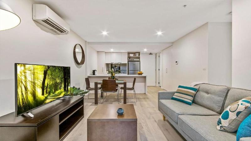 Melbourne City Apartments - Teri image