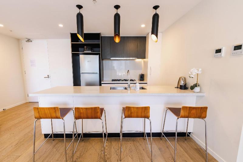 Melbourne City Apartments - Teri image