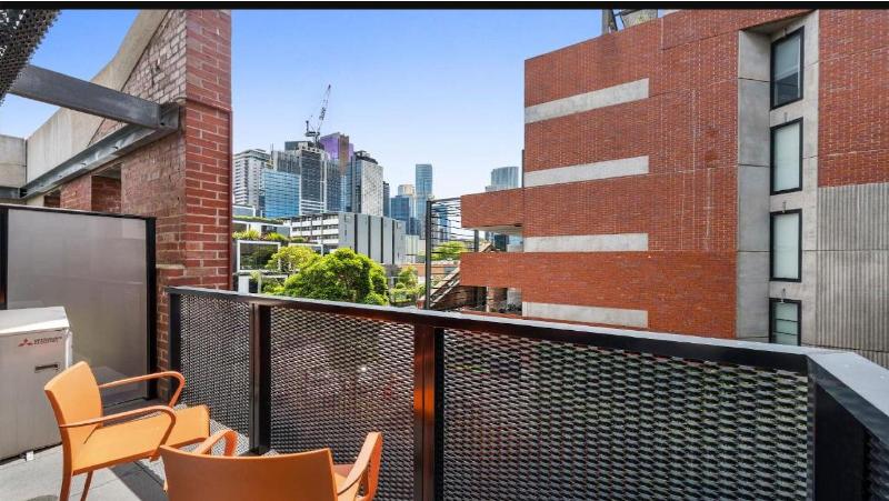 Melbourne City Apartments - Teri image