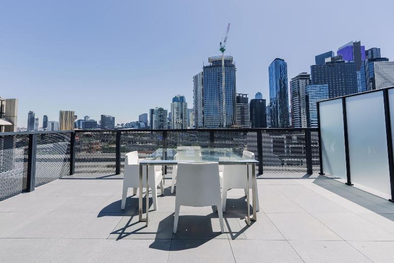 Melbourne City Apartments - Teri image