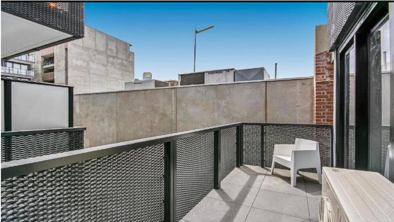 Melbourne City Apartments - Teri image