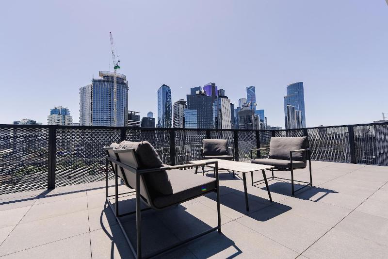 Melbourne City Apartments - Teri image