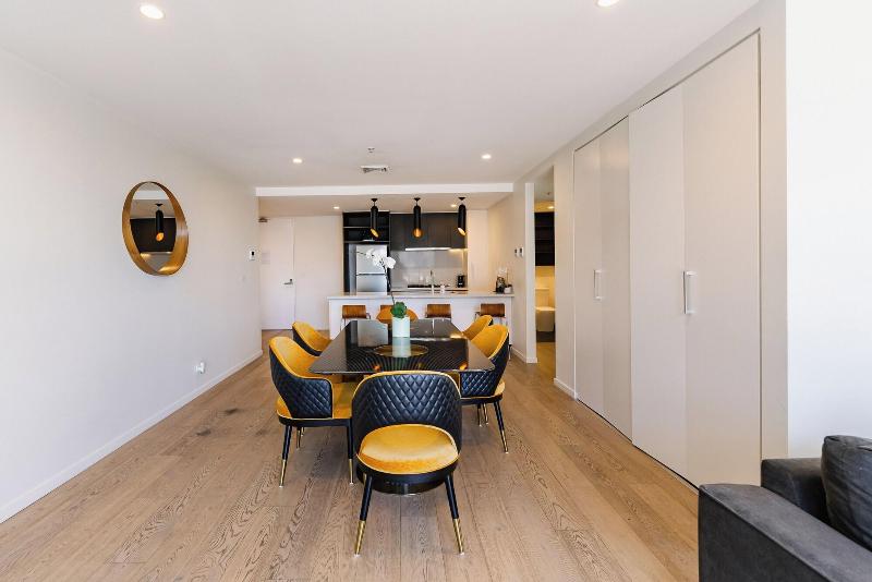 Melbourne City Apartments - Teri image