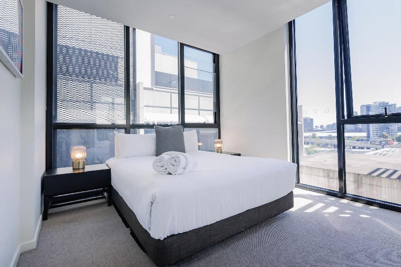 Melbourne City Apartments - Teri image