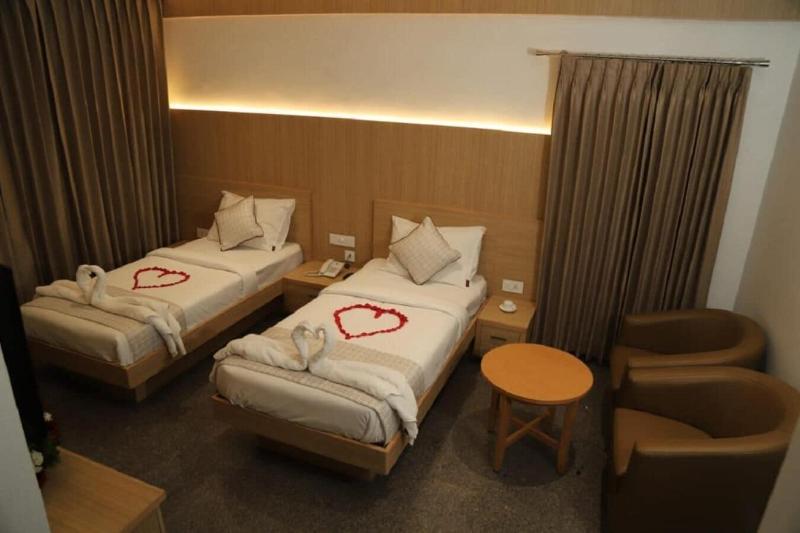 Hotel Abis Grand image