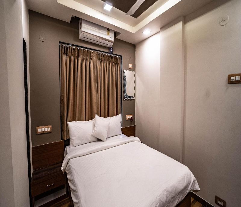 Pooja Villa Suites Igatpuri image