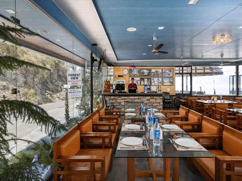 Hotel Forest View And Restaurant image