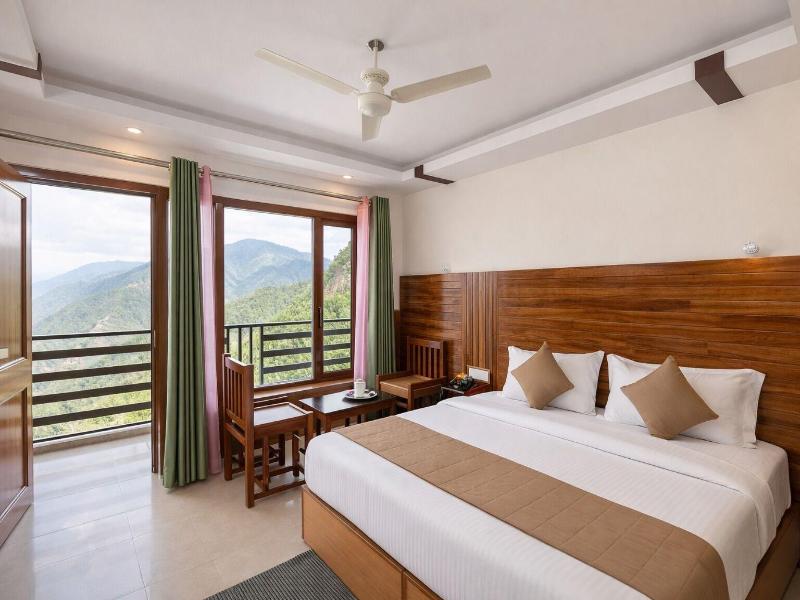 Hotel Forest View And Restaurant image