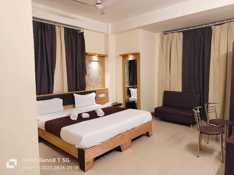 Hotel Jaysha image