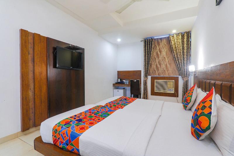 Fabhotel Prime The Continental image