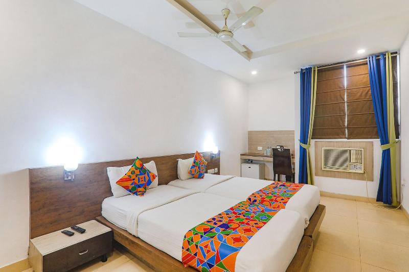 Fabhotel Prime The Continental image