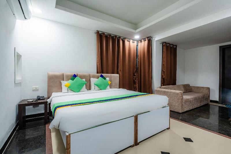 Treebo Silver Apartment image