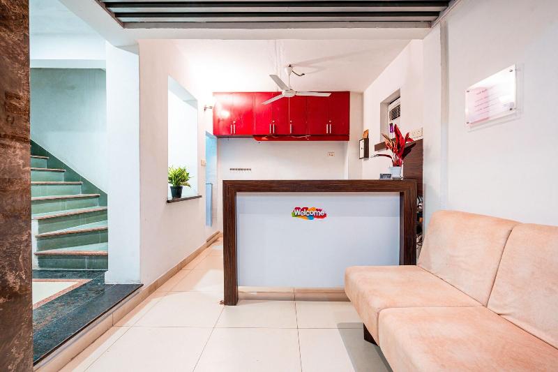 Treebo Silver Apartment image